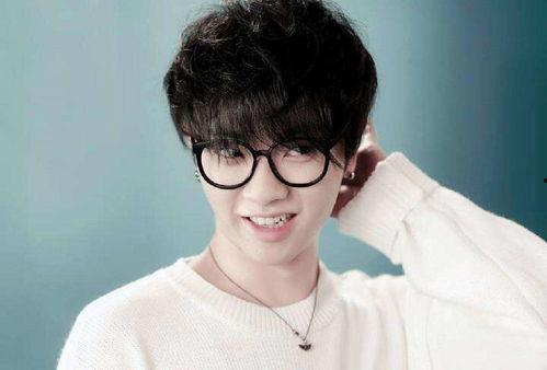 娱乐圈吃瓜华晨宇,娱乐圈的瓜田，他如何成为焦点？