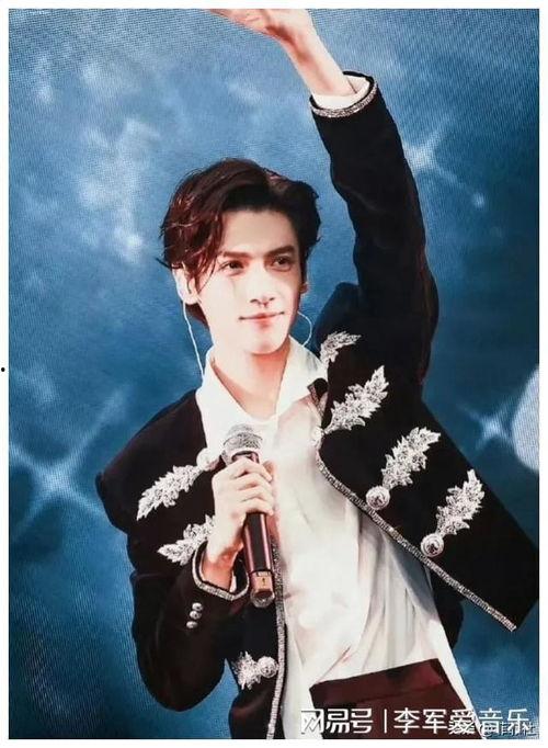 娱乐圈吃瓜爆料黄子韬,揭秘吃瓜背后的真相